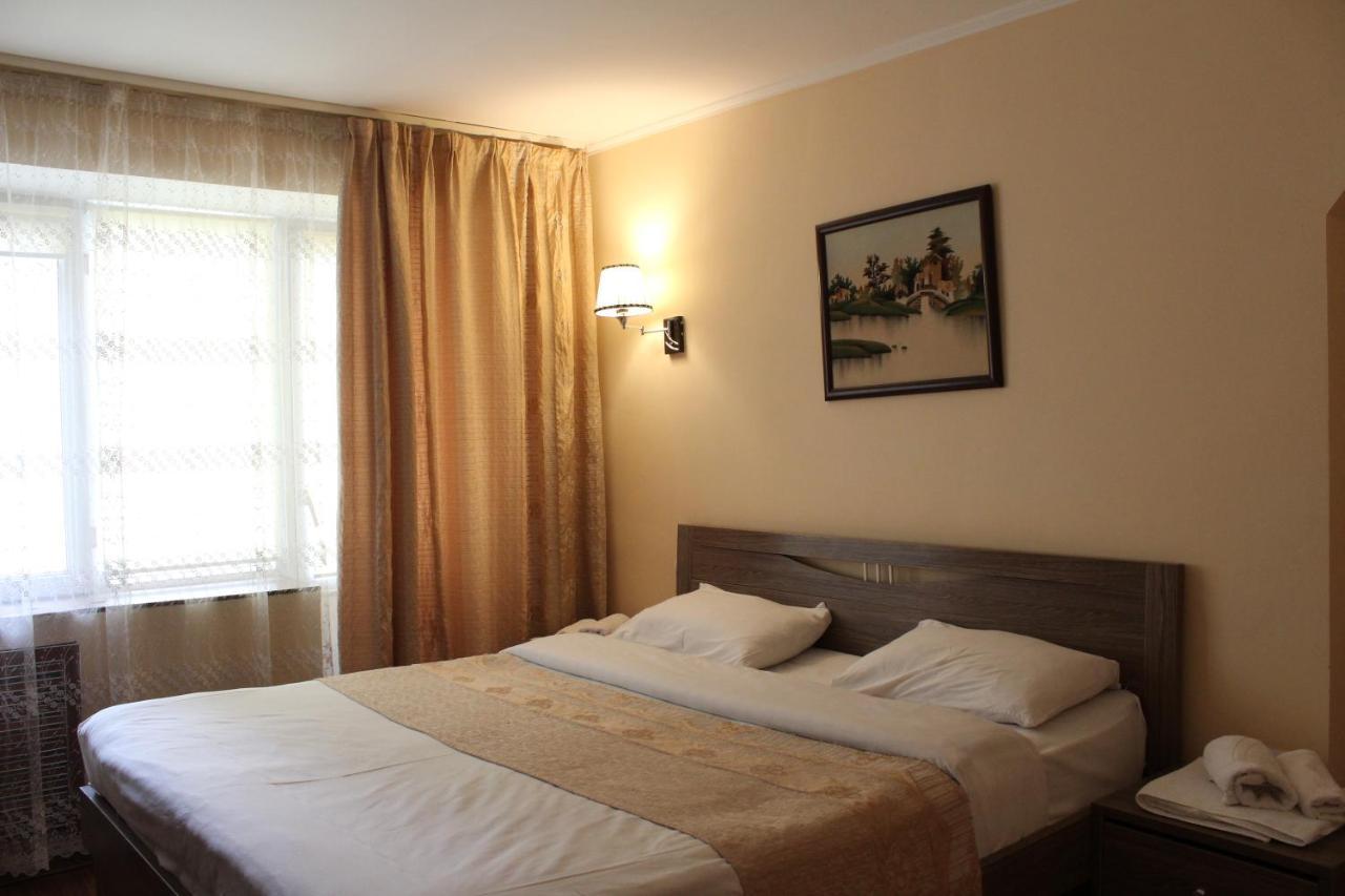 Tourist Hotel Shymkent Exterior photo
